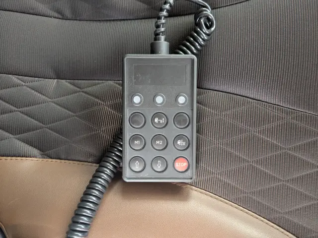 日野 プロフィア 2DG-FR1AHC(6x2)の写真42