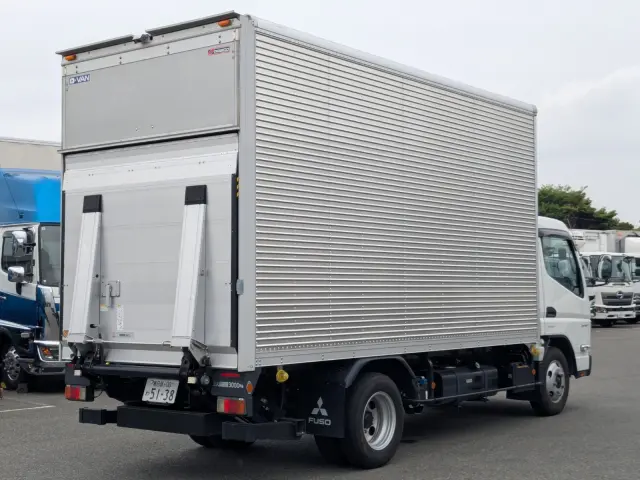 三菱 キャンター 2RG-FEAV0(2WD)の写真3