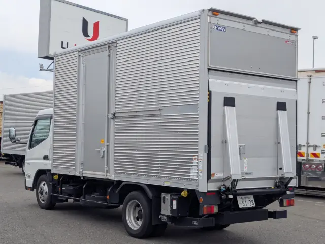 三菱 キャンター 2RG-FEAV0(2WD)の写真4