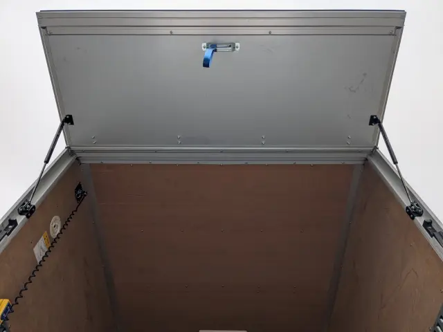 三菱 キャンター 2RG-FEAV0(2WD)の写真9