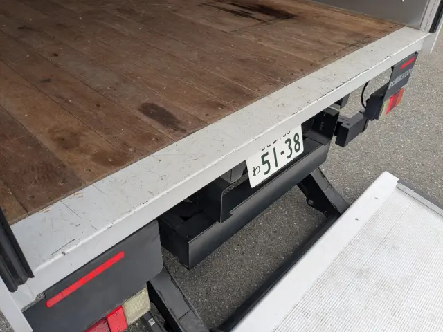 三菱 キャンター 2RG-FEAV0(2WD)の写真11