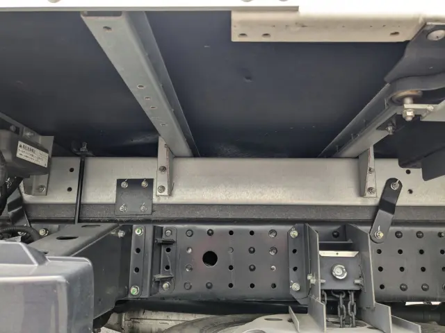 三菱 キャンター 2RG-FEAV0(2WD)の写真24