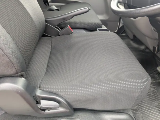 三菱 キャンター 2RG-FEAV0(2WD)の写真37