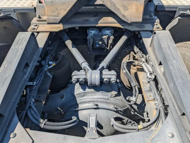 三菱 スーパーグレート 2PG-FP74HDR(2WD)の写真9