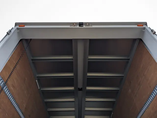 日野 レンジャー 2KG-FD2ABG(2WD)の写真13