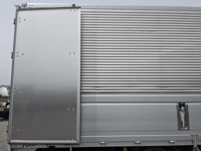 日野 レンジャー 2KG-FD2ABG(2WD)の写真33