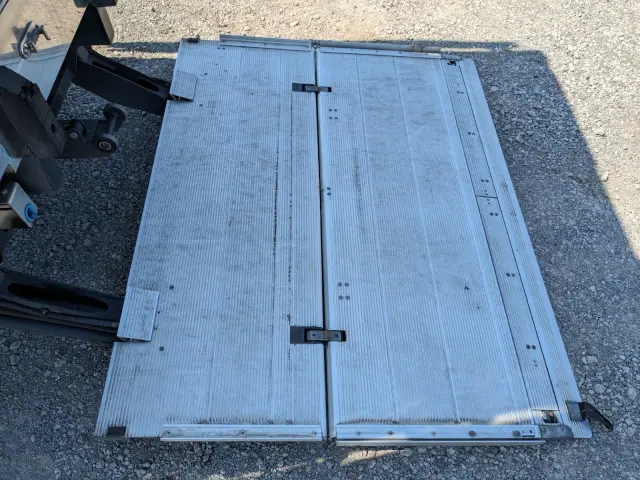 日野 レンジャー 2KG-FD2ABG(2WD)の写真9