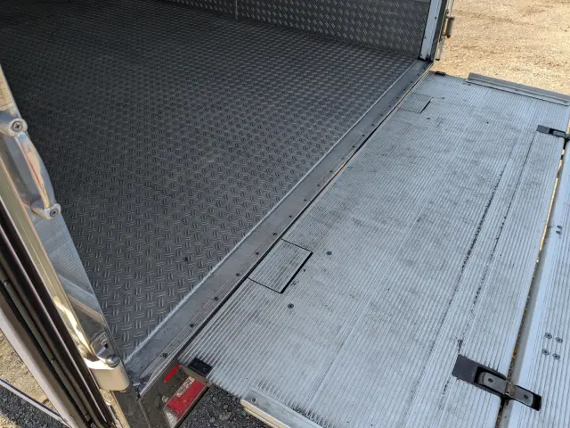 日野 レンジャー 2KG-FD2ABG(2WD)の写真10