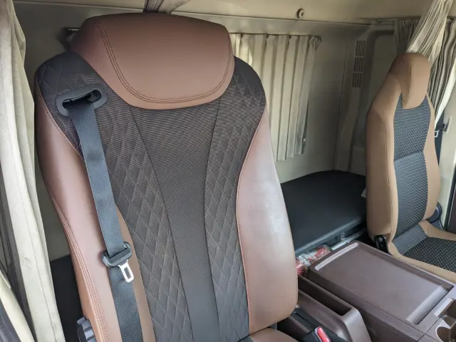 日野 レンジャー 2KG-FD2ABG(2WD)の写真41