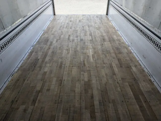 日野 レンジャー 2KG-FK62F(2WD)の写真11