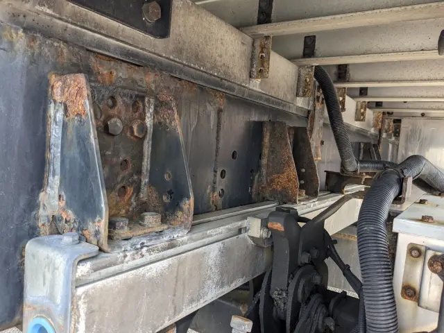 いすゞ ギガ 2KG-CYY77C(6x4)の写真34