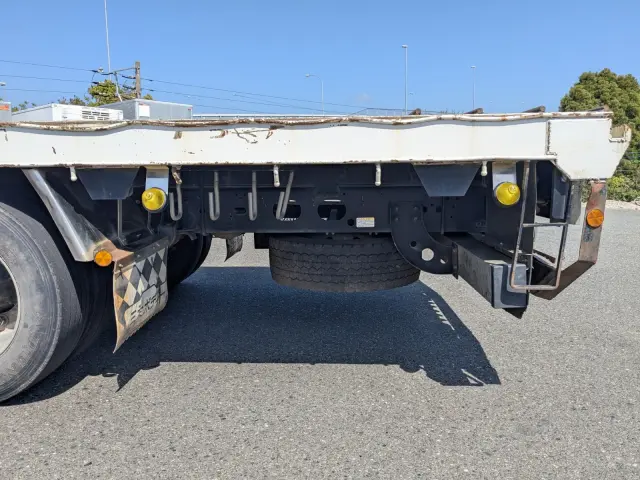 いすゞ フォワード 2RG-FTR90U2(2WD)の写真16