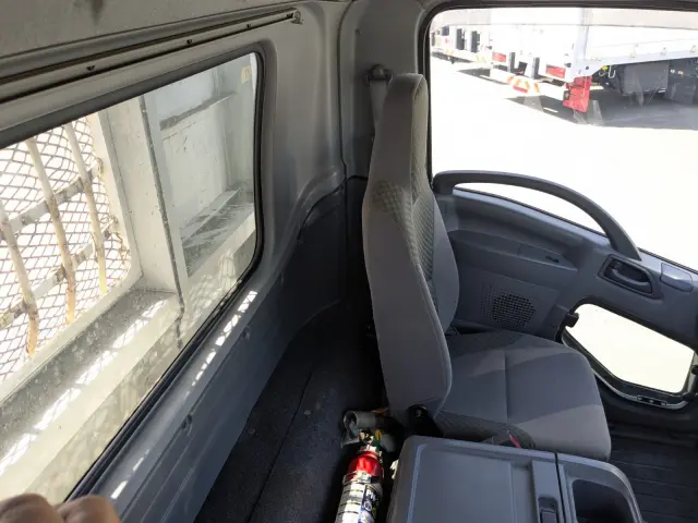 いすゞ フォワード 2RG-FTR90U2(2WD)の写真27