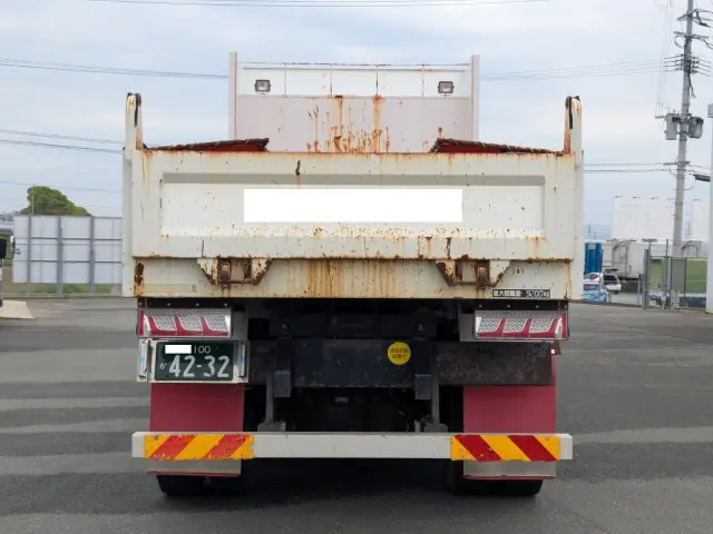 いすゞ ギガ 2PG-CXZ77CT(6x4)の写真7