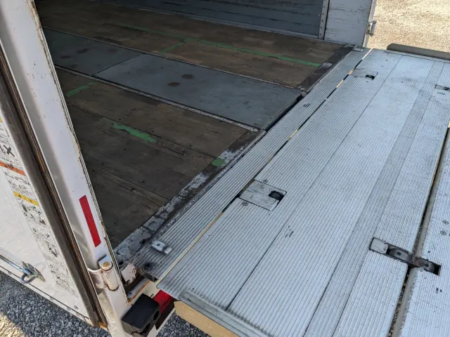 三菱 スーパーグレート QPG-FS64VZ(8x4)の写真10