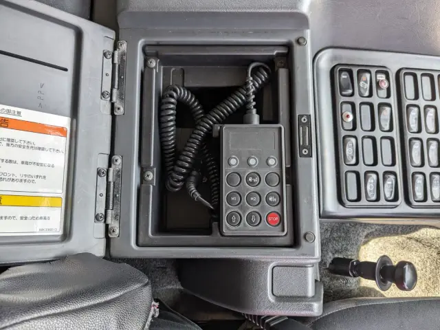 三菱 スーパーグレート QPG-FS64VZ(8x4)の写真42