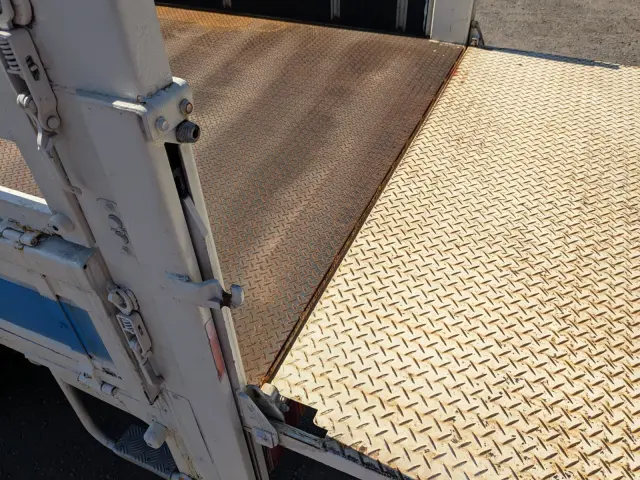 いすゞ フォワード SDG-FRS90S1(4WD)の写真11