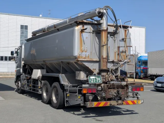 日野 プロフィア QDG-FS1ERBA(6x4)の写真3