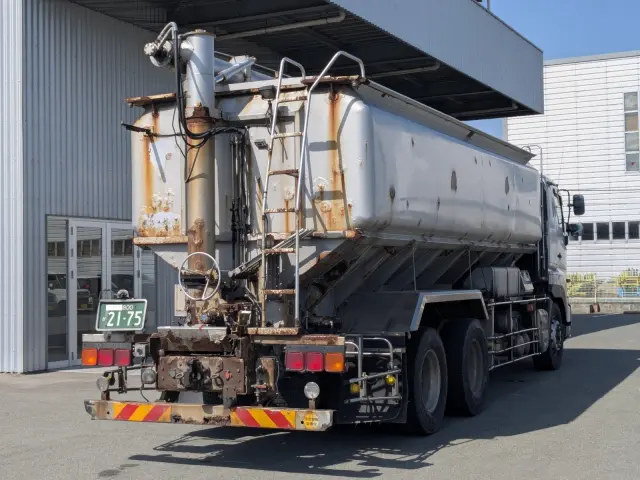 日野 プロフィア QDG-FS1ERBA(6x4)の写真4