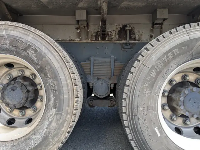 日野 プロフィア QDG-FS1ERBA(6x4)の写真9