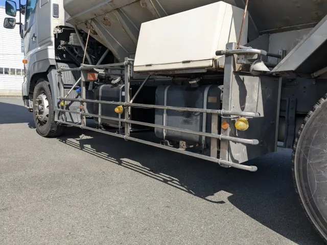 日野 プロフィア QDG-FS1ERBA(6x4)の写真11