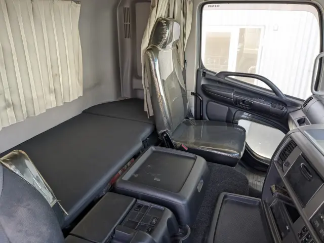 日野 プロフィア QDG-FS1ERBA(6x4)の写真35