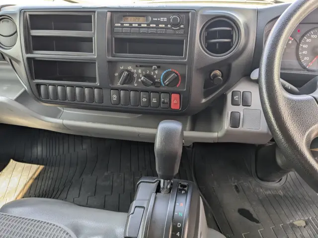 日野 レンジャー TKG-XZU720M(2WD)の写真28