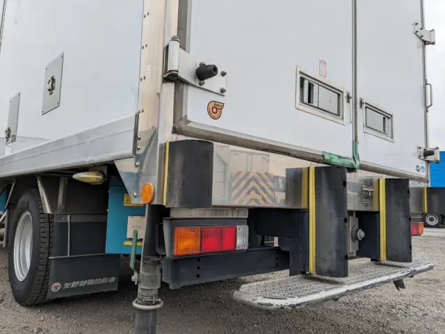 三菱 キャンター TPG-FEB50(2WD)の写真8