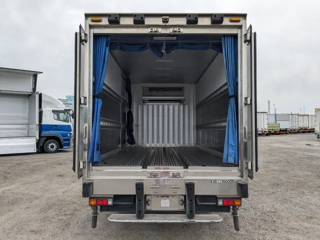 三菱 キャンター TPG-FEB50(2WD)の写真9