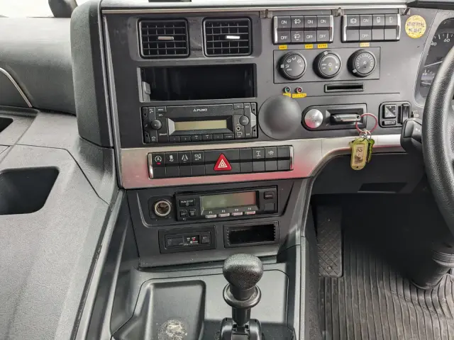 三菱 スーパーグレート 2PG-FS74HZ(8x4)の写真38