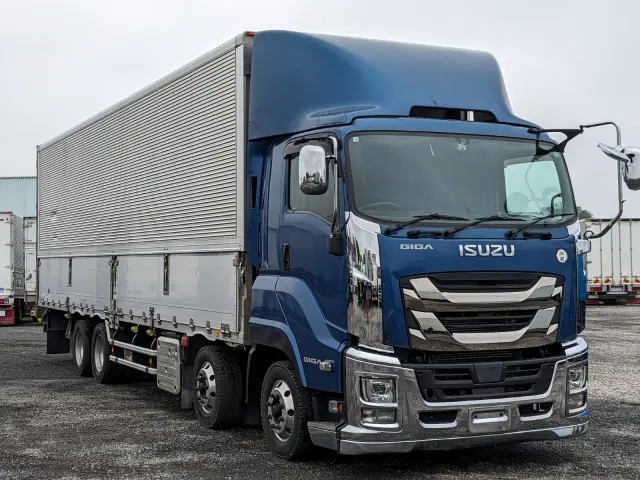 いすゞ ギガ 2PG-CYJ77C(8x4)の写真3