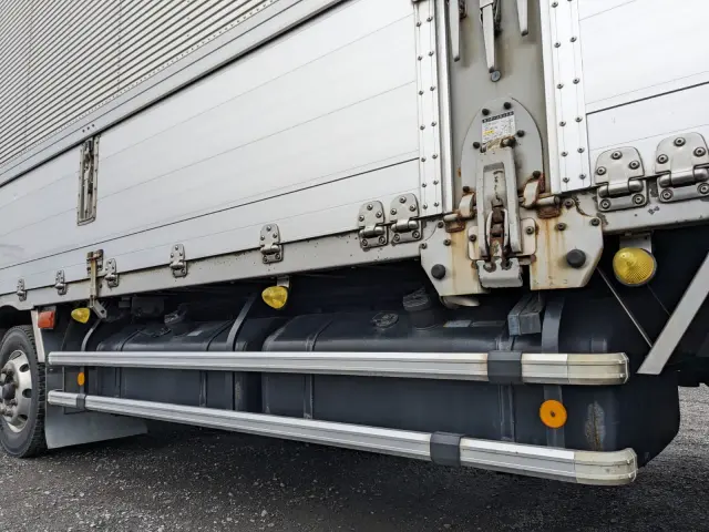 いすゞ ギガ 2PG-CYJ77C(8x4)の写真26