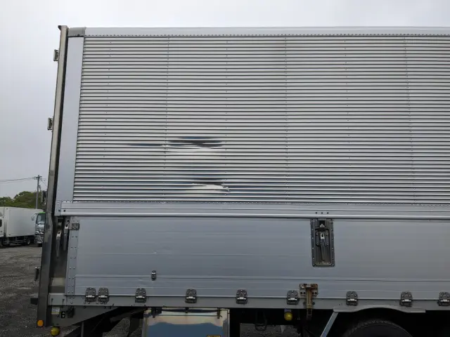 いすゞ ギガ 2PG-CYJ77C(8x4)の写真33