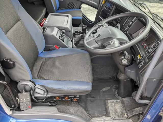 いすゞ ギガ 2PG-CYJ77C(8x4)の写真34