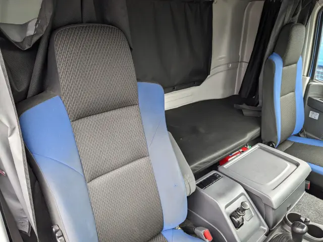 いすゞ ギガ 2PG-CYJ77C(8x4)の写真37