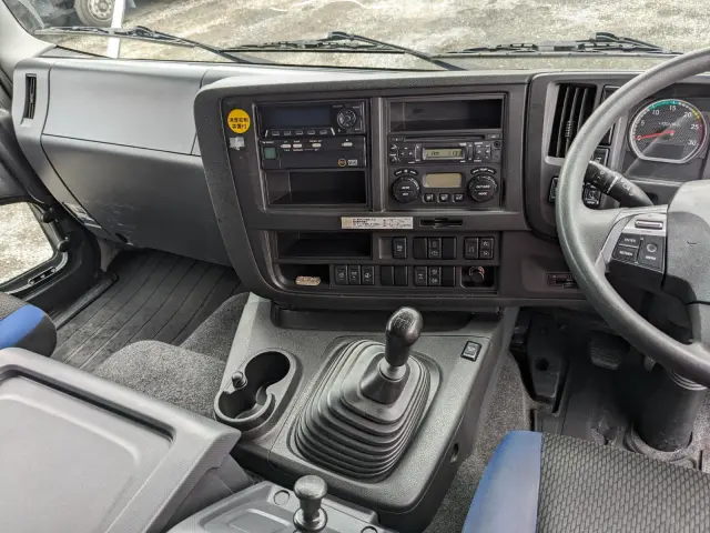 いすゞ ギガ 2PG-CYJ77C(8x4)の写真38