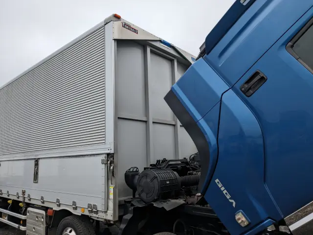 いすゞ ギガ 2PG-CYJ77C(8x4)の写真47