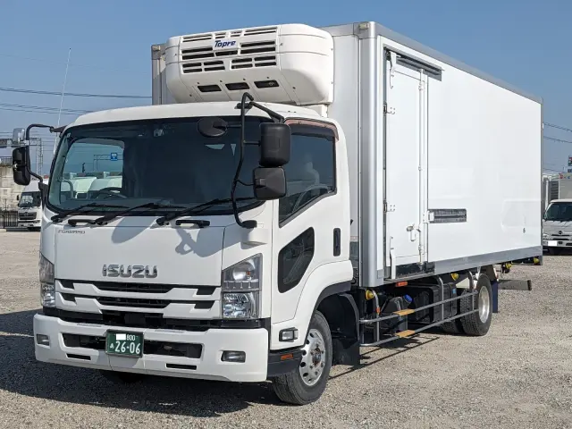 いすゞ フォワード 2PG-FRR90T2(2WD)の写真1