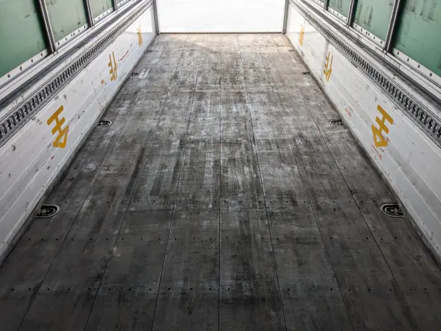 日野 レンジャー TKG-FC9JNAA(2WD)の写真16