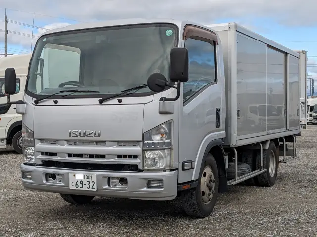 いすゞ エルフ SKG-NPR85AN(2WD)の写真1