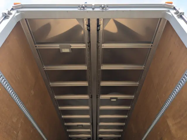 ＵＤ コンドル 2RG-BRR90T2(2WD)の写真10