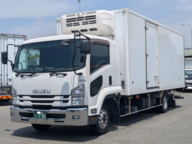 いすゞ フォワード TKG-FRR90T2(2WD)の写真1