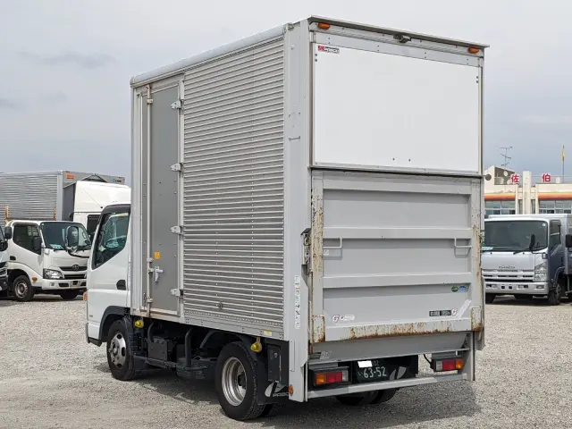 三菱 キャンター TPG-FBA20(2WD)の写真6