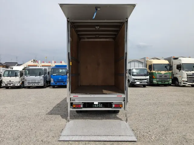 三菱 キャンター TPG-FBA20(2WD)の写真11