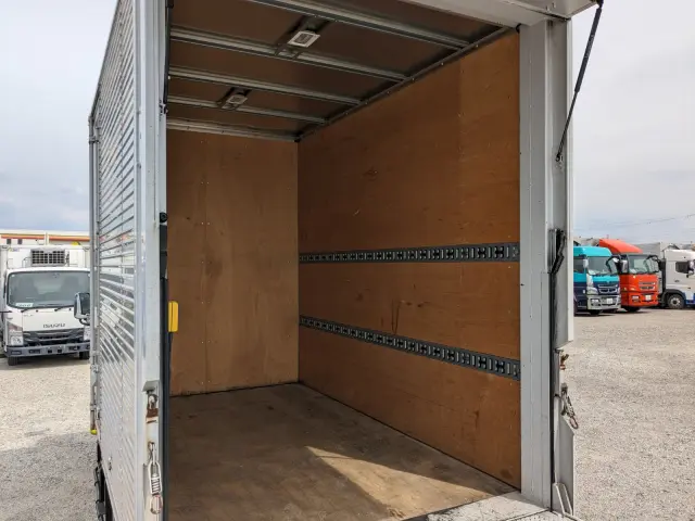 三菱 キャンター TPG-FBA20(2WD)の写真19