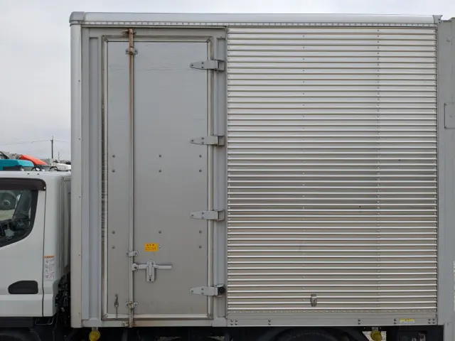 三菱 キャンター TPG-FBA20(2WD)の写真26