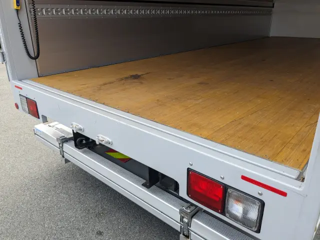 日野 レンジャー 2KG-FD2ABG(2WD)の写真18