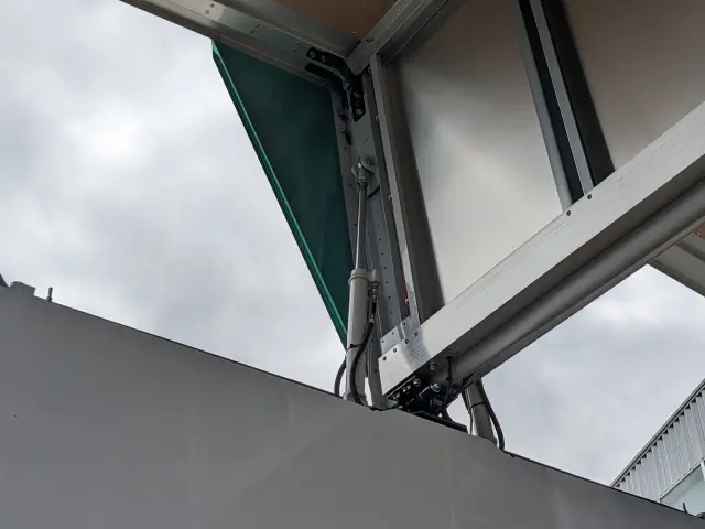 日野 レンジャー 2KG-FD2ABG(2WD)の写真31