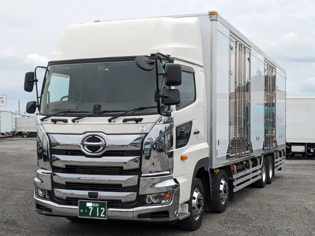 日野 プロフィア 2DG-FW1AHC(8x4)の写真1