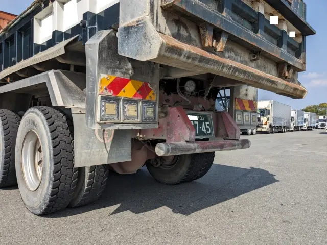 日野 プロフィア QKG-FS1EKAA(6x4)の写真6